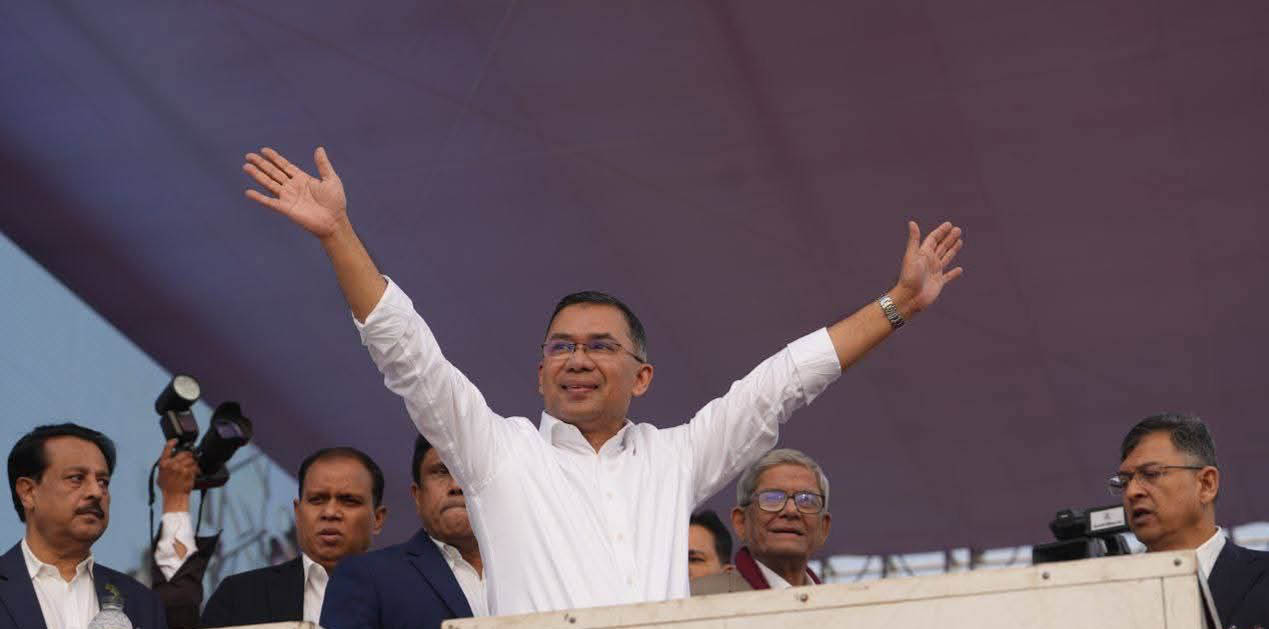 ঐতিহাসিক নির্বাচনে বিএনপি জোটের ভূমিধস বিজয়: ২১৩ আসন দখল