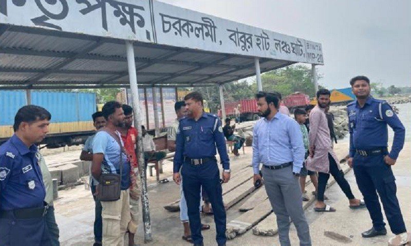 তেঁতুলিয়া নদীতে অবৈধ বালু উত্তোলনের অভিযোগে প্রশাসনের অভিযান