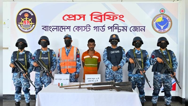 সুন্দরবনে ছোট সুমন বাহিনীর সেকেন্ড ইন কমান্ড আটক