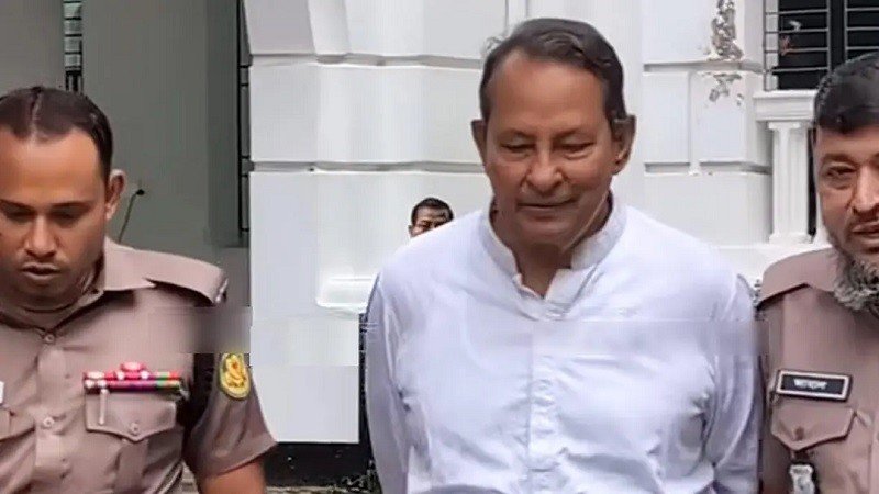 ইনুকে ‘টেনশন না করতে’ বলা দুই পুলিশ সদস্যের বিরুদ্ধে কঠোর সিদ্ধান্ত