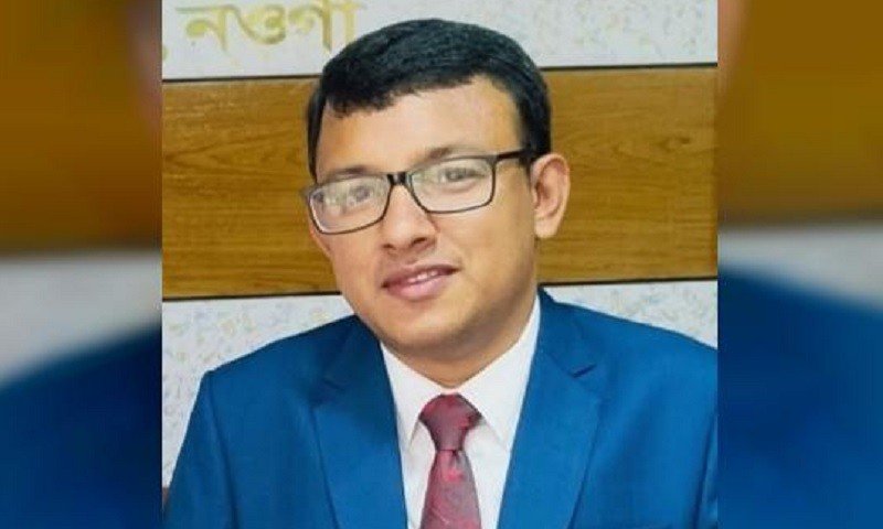 নওগাঁর পত্নীতলায় ইউএনও কে বদলিজনিত বিদায় সংবর্ধনা প্রদান