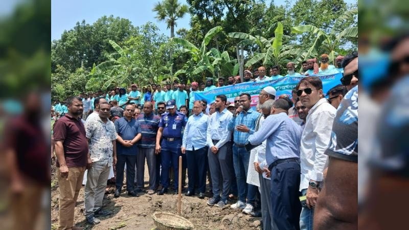 পাংশায় খাল পুনঃখনন কাজের উদ্বোধন