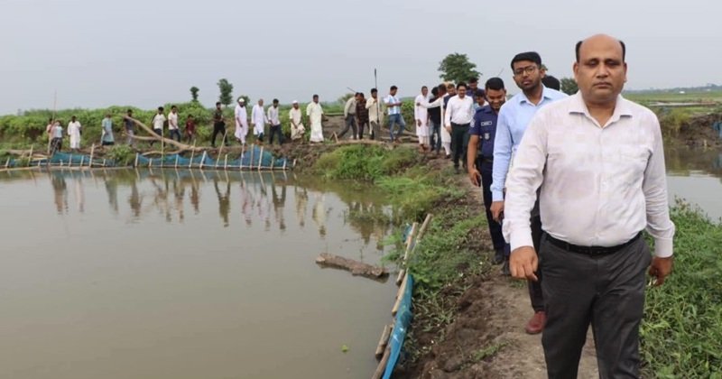 গোপালগঞ্জে খাল খনন প্রকল্প পরিদর্শন, অগ্রগতি ও সুফল যাচাই করলেন জেলা প্রশাসক