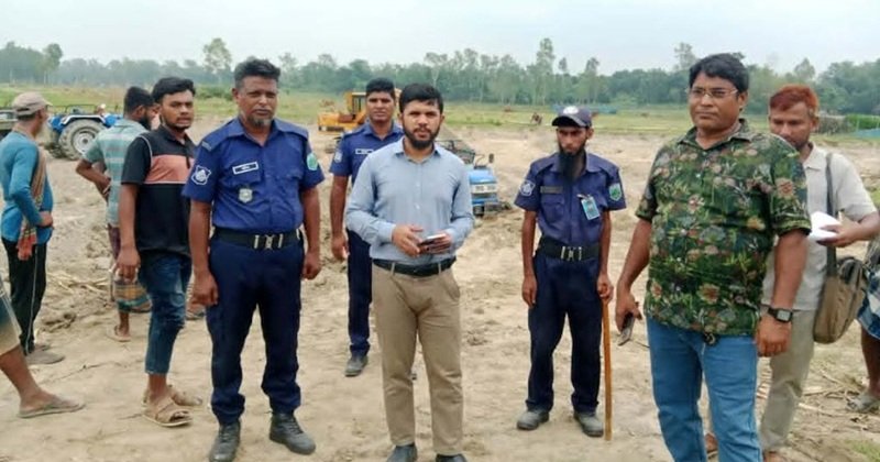 মান্দায় ভ্রাম্যমাণ আদালতের পৃথক অভিযানে ৫৬ হাজার টাকা জরিমানা