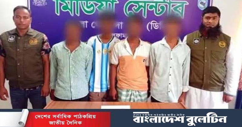 ভিসা জালিয়াতির অভিযোগে গ্রেফতার ৪
