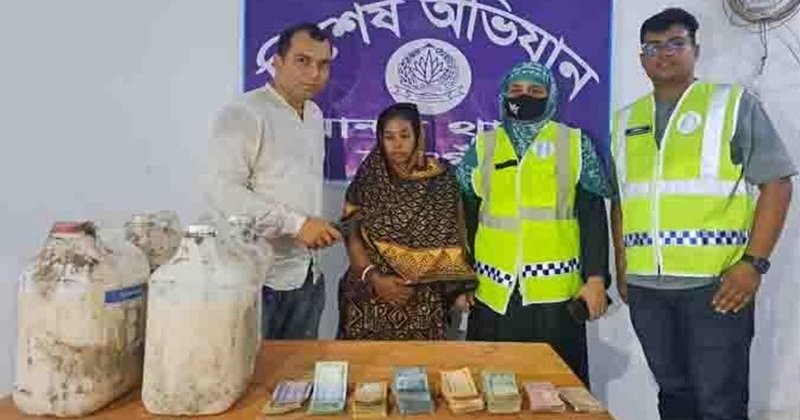মান্দায় চোলাই মদের উপাদান ও নগদ টাকাসহ ‘মাদক সম্রাজ্ঞী’ ডলি গ্রেপ্তার