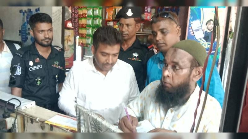 সিরাজগঞ্জে গণপরিবহনে অতিরিক্ত ভাড়া আদায়: ৮৯ হাজার টাকা অর্থদণ্ড