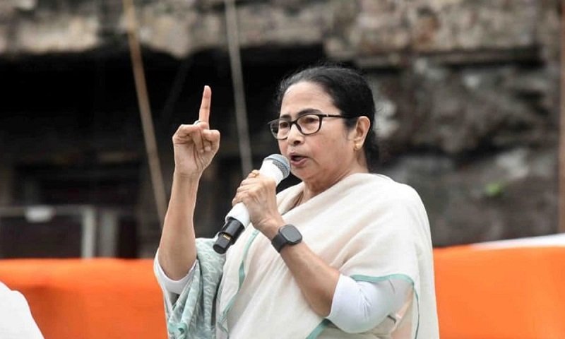 আমাকে থামাতে চাইলে হত্যা করতে হবে : মমতা
