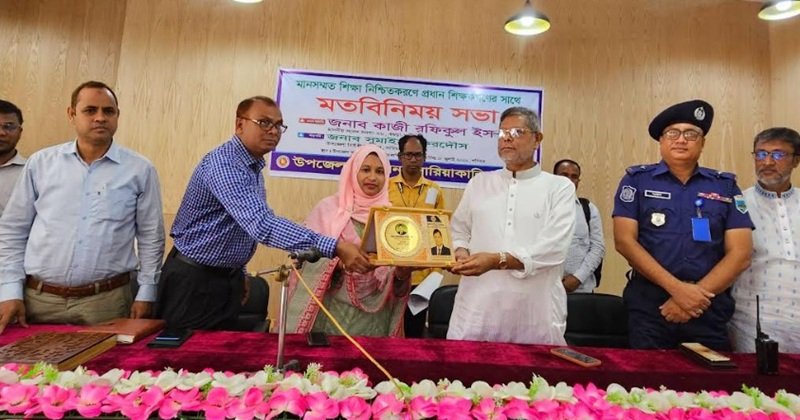 সারিয়াকান্দিতে শিক্ষা প্রতিষ্ঠানের প্রধানের সাথে এমপির মতবিনিময় ও হুইল চেয়ার, সেলাই মেশিন বিতরণ