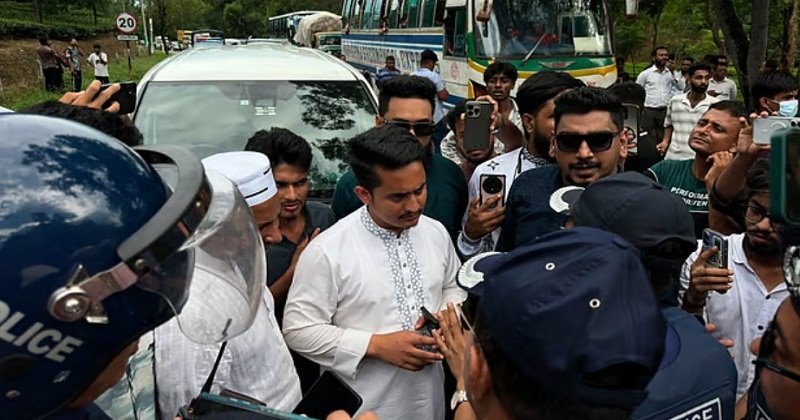 ঘণ্টাব্যাপী উত্তপ্ত বাগযুদ্ধ, পুলিশের উদ্দেশে সরাসরি যা বললেন হাসনাত-সারজিস!