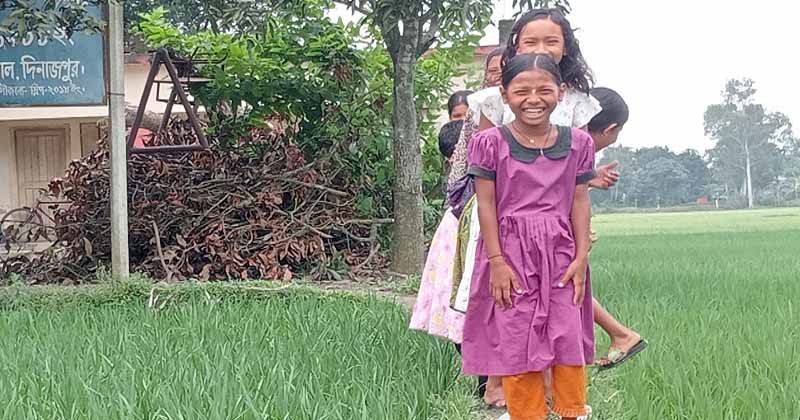 রাস্তা নেই, চিকন আইলই ভরসা