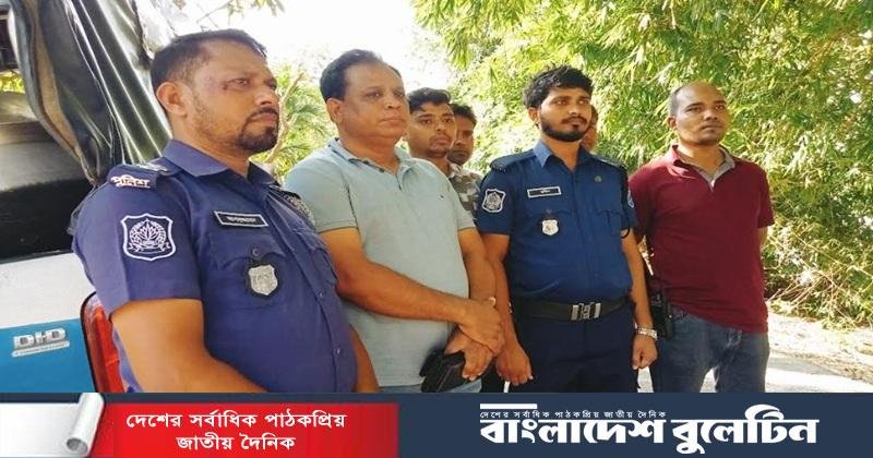 কাপাসিয়ায় মাটির নিচে মদের আস্তানা! ৫০০ লিটার চোলাই উদ্ধার, ৪ নারীসহ আটক ৭
