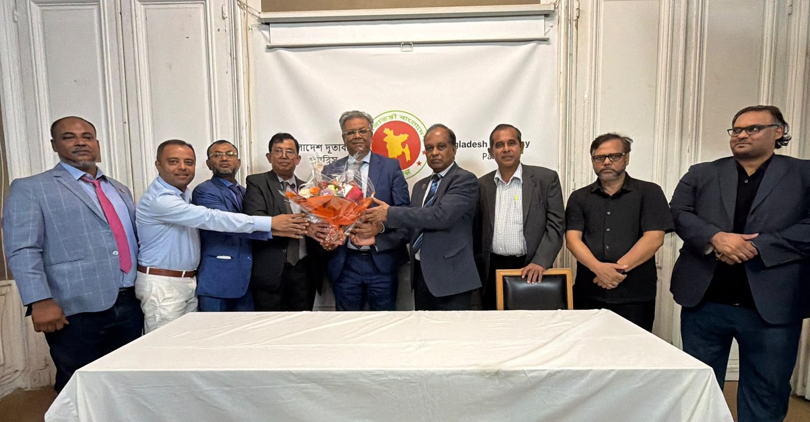 ফ্রান্সে পুনর্নিয়োগ পাওয়া রাষ্ট্রদূত খন্দকার এম. তালহাকে সংবর্ধনা