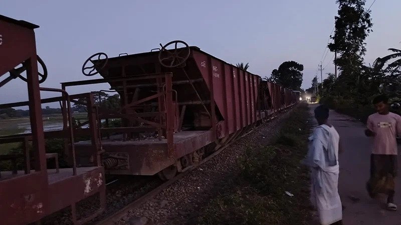 গফরগাঁওয়ে মালবাহী ট্রেনের বগি লাইনচ্যুত