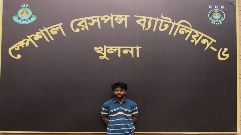 আজমুল হ*ত্যা মামলার আসামি রিফাত পিরোজপুর থেকে গ্রেফতার
