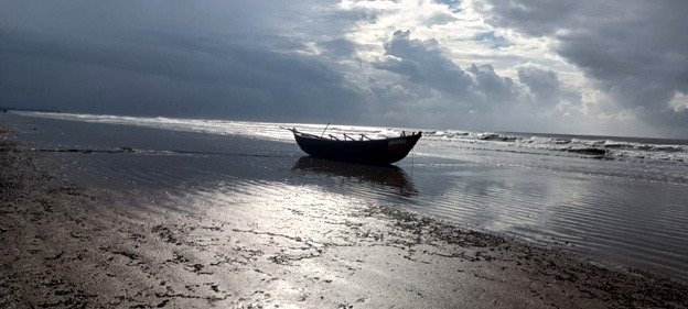 নির্বাসনের সতেরো বছর: স্মৃতির ভার, স্বজন হারানোর বেদনা ও স্বদেশে ফেরার আকাঙ্ক্ষা