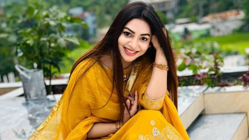 প্রভার ‘সেকেন্ড চয়েস’ অভিনয়, প্রথম পছন্দ এখন কি