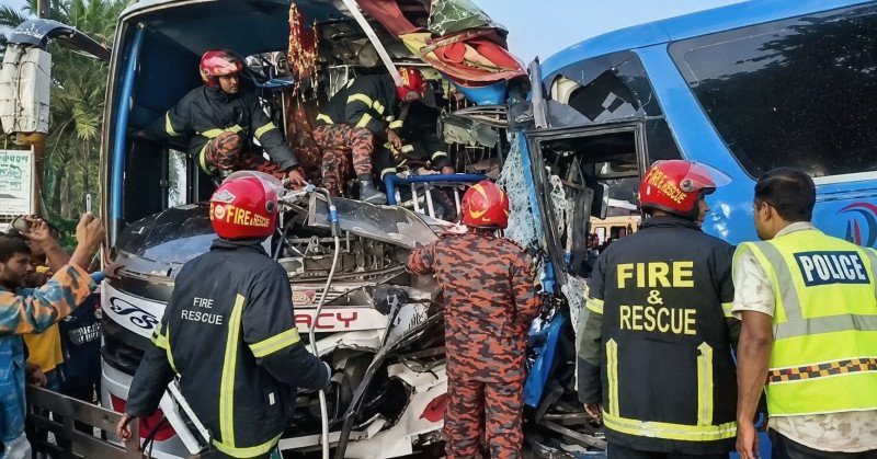 ৩ দিনের মাথায় বড়াইগ্রামে আবারও বাস দুর্ঘটনা, নিহত ১