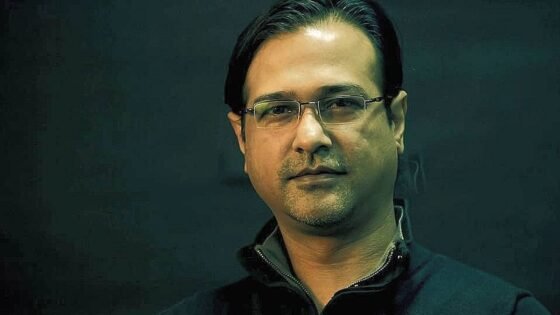 গাড়িতে গুলির ঘটনার পর আসিফের স্ত্রী বললেন, ‘কেউ একজন দৌড়ে পালিয়েছে’