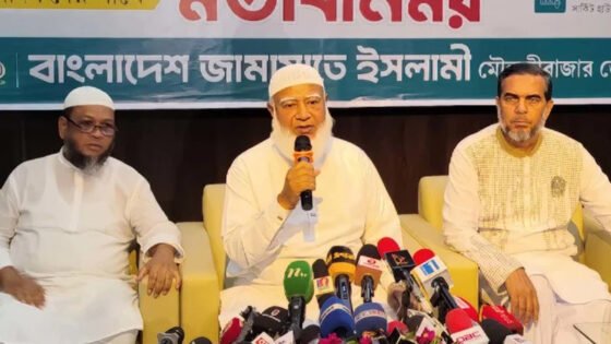 নিজের মন্ত্রণালয়ের খবর নেই, অন্য মন্ত্রণালয় নিয়ে মাতব্বরি