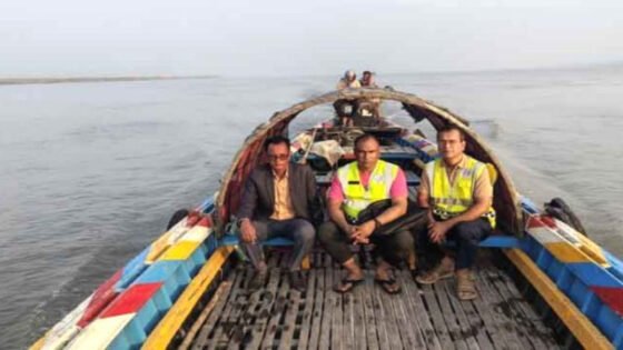 সিরাজগঞ্জের যমুনায় ৮০ হাজার মিটার জাল জব্দ, পুড়ি*য়ে ধ্বংস