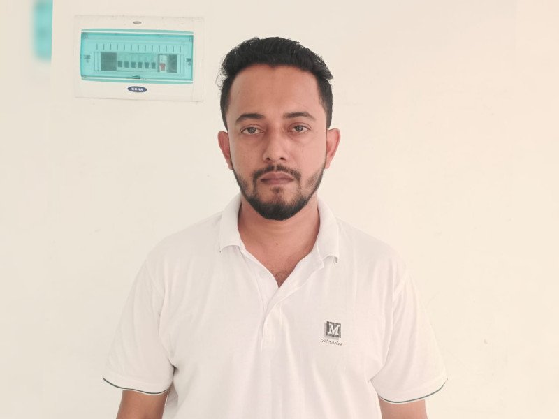 ভারতে যাওয়ার সময় দর্শনা ইমিগ্রেশন চেকপোস্টে ছাত্রলীগ নেতা আটক