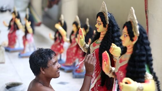 আজ লক্ষ্মীপূজা