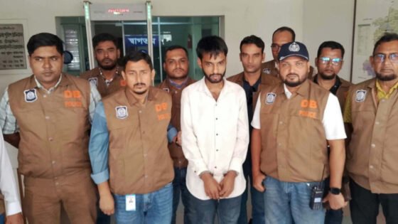 সিংড়ায় প্রতারণার অভিযোগে গ্রেপ্তার ১