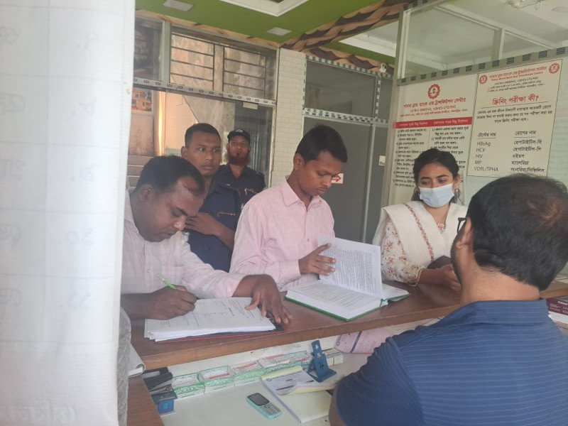 পাবনায় পরিবেশ দূষণ রোধে অভিযান : জরিমানা আদায়