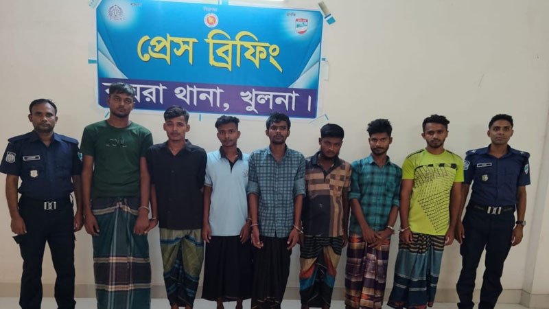 কয়রায় ৬ জুয়াড়ি আটক